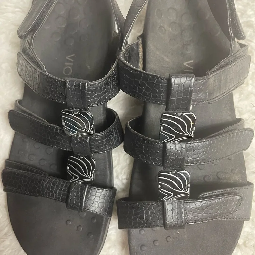 Vionic Black reptile print Open Toe Adjustable Straps Orthaheel Sandals size 10